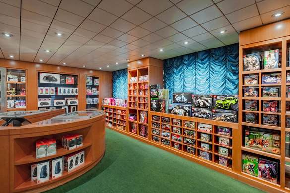 MSC Cruises MSC Sinfonia Duty Free 1 ©MSC Rights - Ivan Sarfatti.jpg